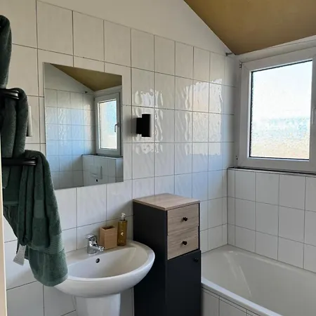 Helle Dachgeschosswohnung Am Laurentiusplatz Wuppertal
