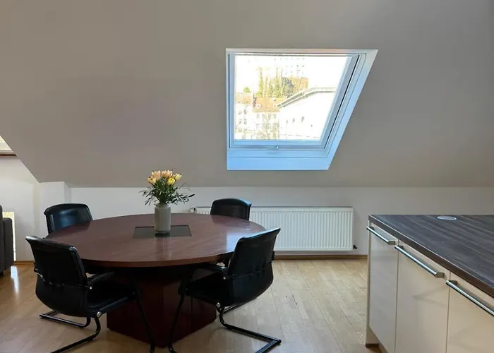 Helle Dachgeschosswohnung Am Laurentiusplatz Appartement