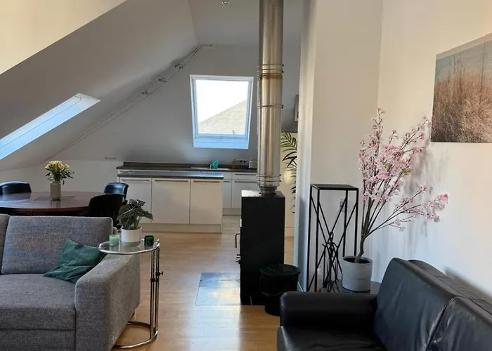Helle Dachgeschosswohnung Am Laurentiusplatz Appartement *