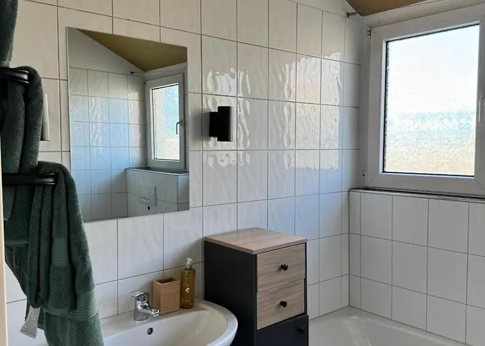Helle Dachgeschosswohnung Am Laurentiusplatz Wuppertal